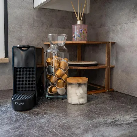 Apartment App Alex